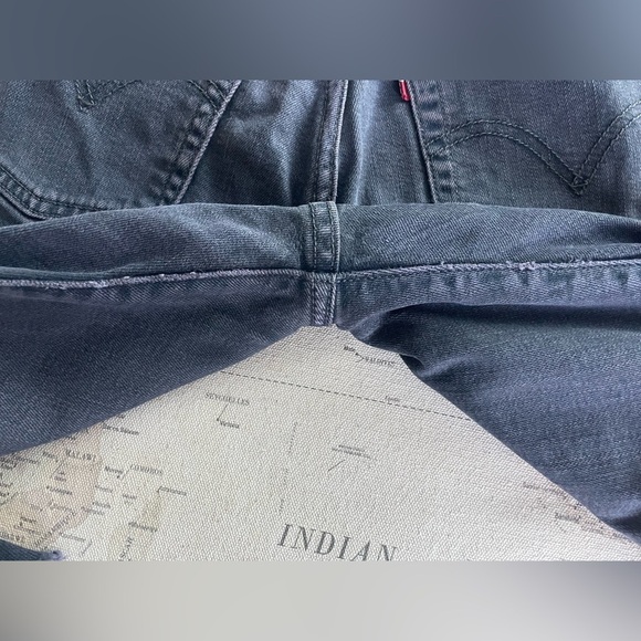 Levi’s 90s Gray/ Purple Wash High Rise Raw Hem Jeans Size 29 - Picture 7 of 14